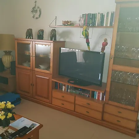 Modern Apartment, Cleaning Included Apartman